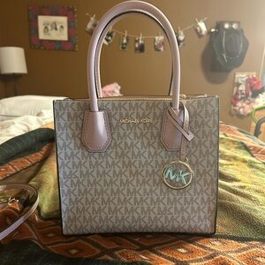 Michael Kors Small crossbody tote, pink and white